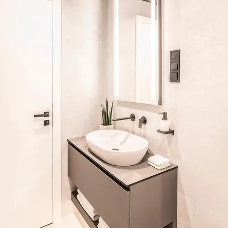 Larum - Adults Only 4* Балатонфюред