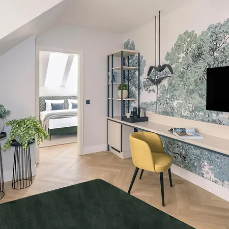 Larum - Adults Only バラトンフレド