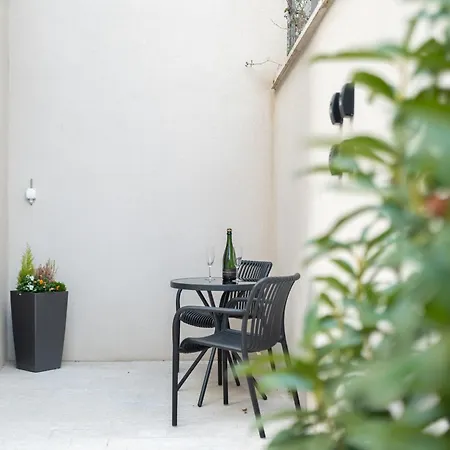 Larum - Adults Only ベッド・アンド・ブレックファスト