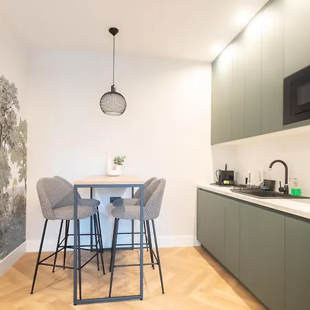 Larum - Adults Only Bed & Breakfast *