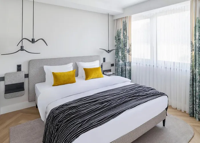 Larum - Adults Only 4*