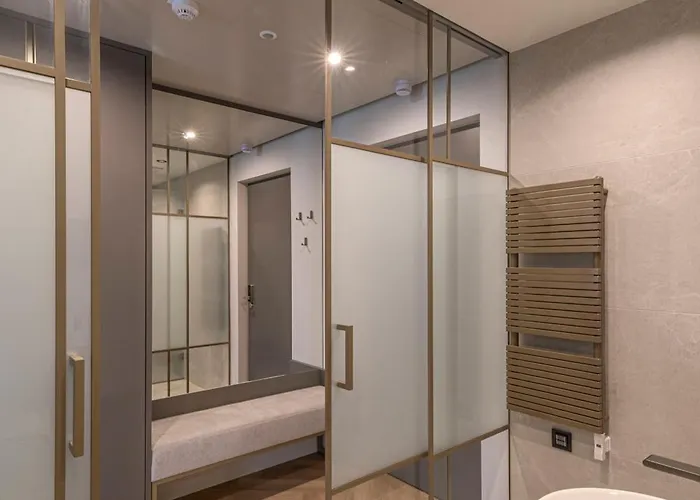 Alojamento de Acomodação e Pequeno-almoço Larum - Adults Only 4*