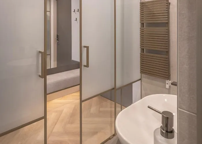 Alojamento de Acomodação e Pequeno-almoço Larum - Adults Only